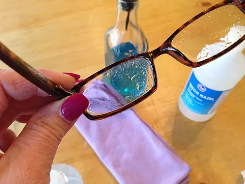 guide till att rengöra glasögon